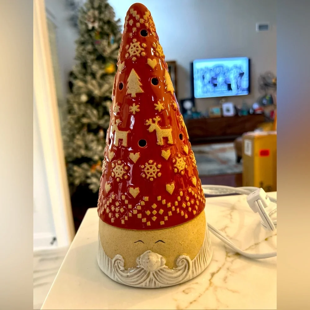 Nordic St Nick Scentsy warmer NEW 🎅 - Picture 1 of 3